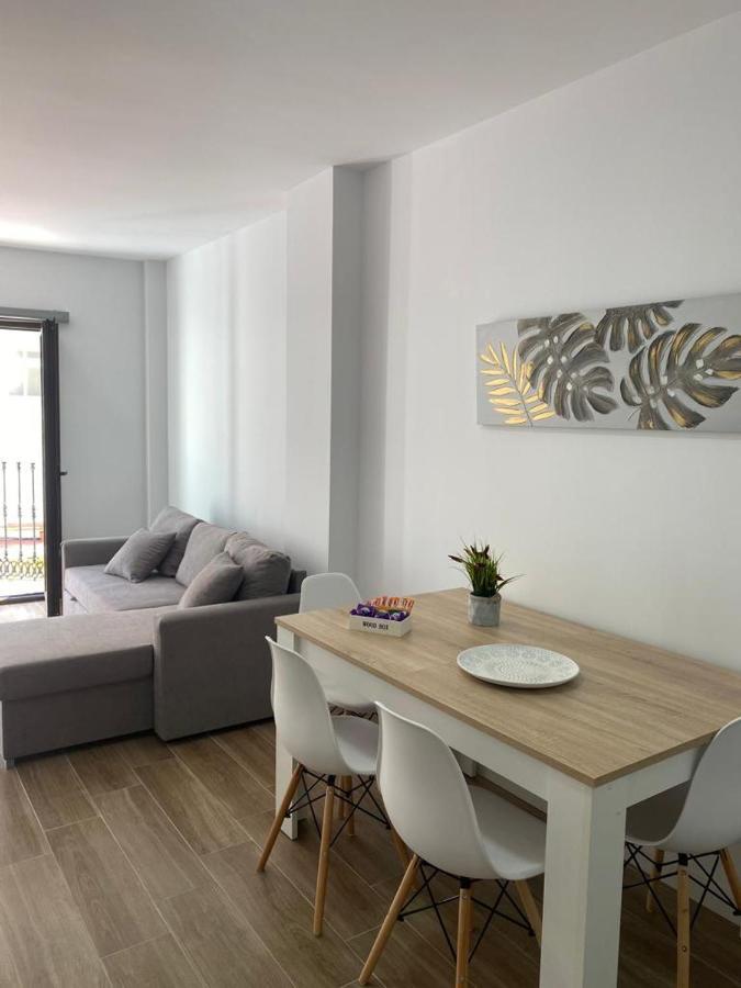 Apartamentos Marmoles Centro Малага Екстериор снимка