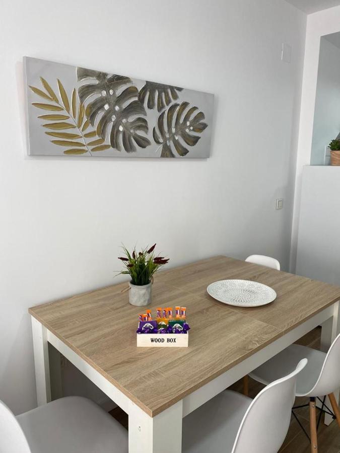 Apartamentos Marmoles Centro Малага Екстериор снимка